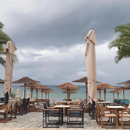 Sea Breeze Apartment